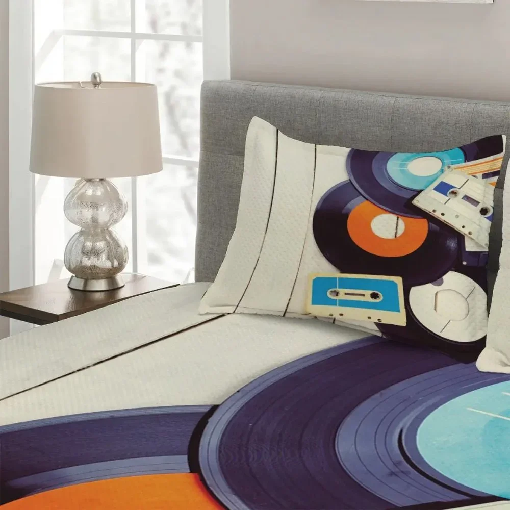 Indie Duvet Cover Set Nostalgic for Vinyl and Cassette Sz Queen NWT